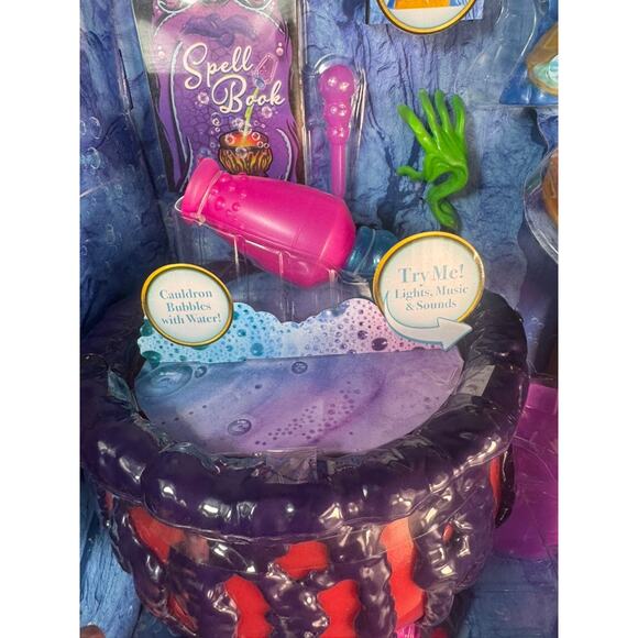 Disney The Little Mermaid Ursula’s Mystical Cauldron Playset Lights, Sounds - Picture 4 of 12